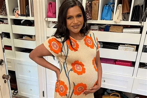 anet_kailing|Mindy Kaling Reveals She Secretly Welcomed Her 3rd Baby